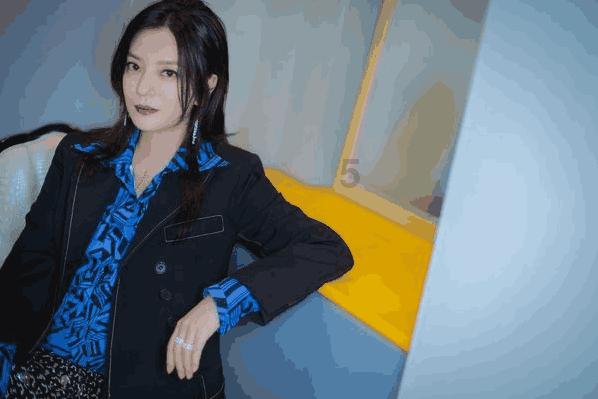 暗黑精灵的装扮